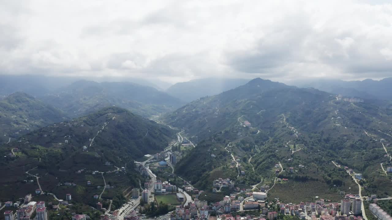 Stock Video Buildings Between Two Mountains Live Wallpaper For PC