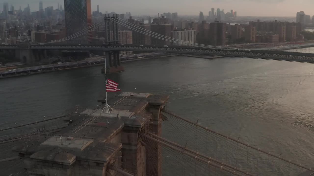 Stock Video Brooklyn Vehicular Bridges Over The River Live Wallpaper For PC