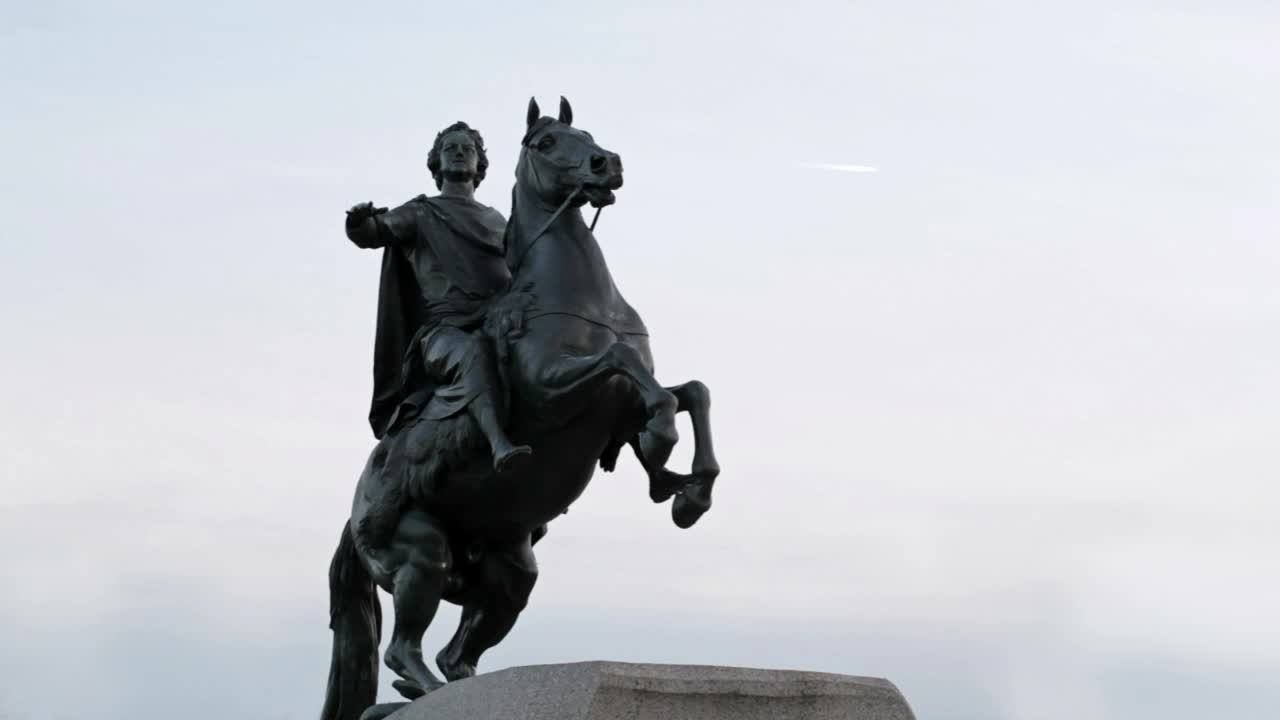 Stock Video Bronze Horseman Statue Live Wallpaper For PC