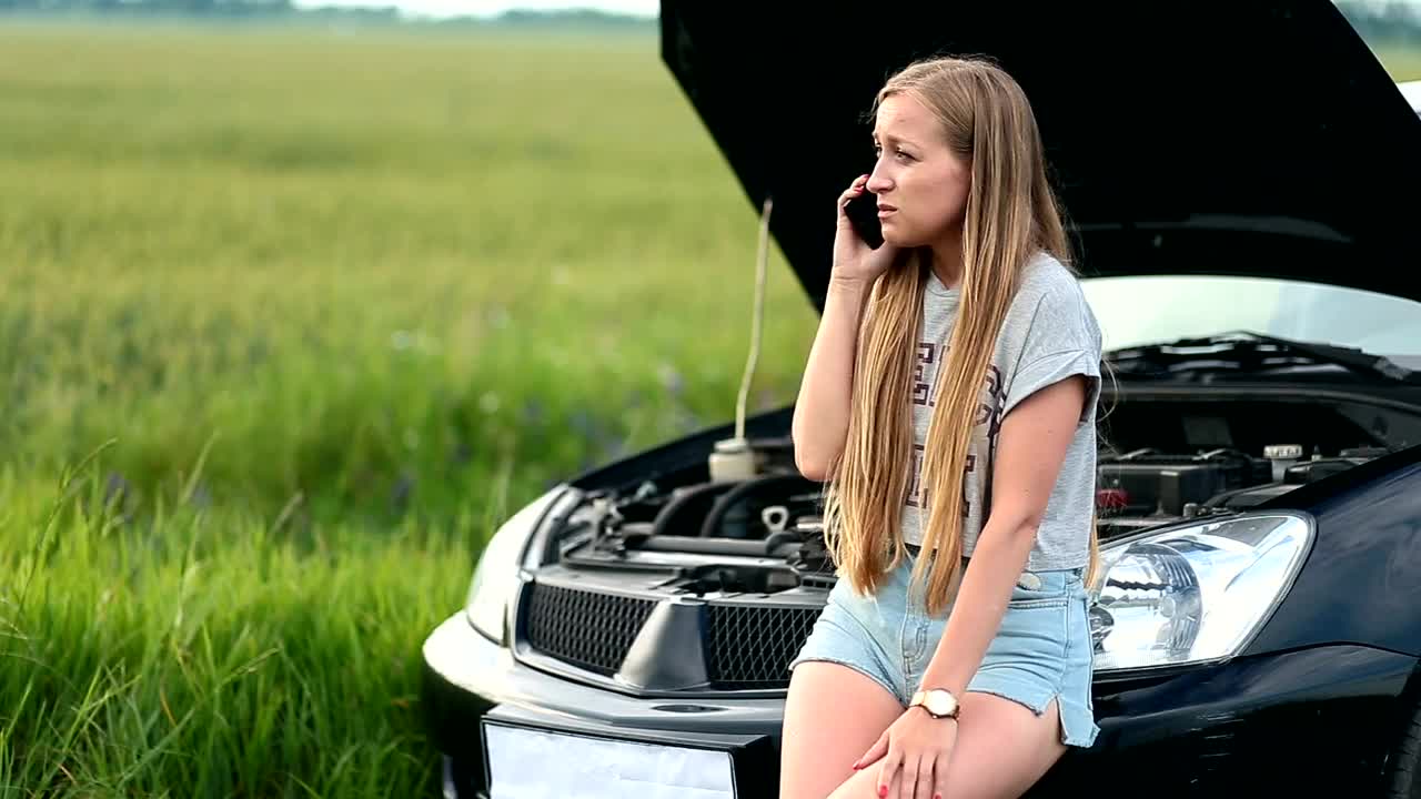 Stock Video Broken Down At The Roadside Live Wallpaper For PC