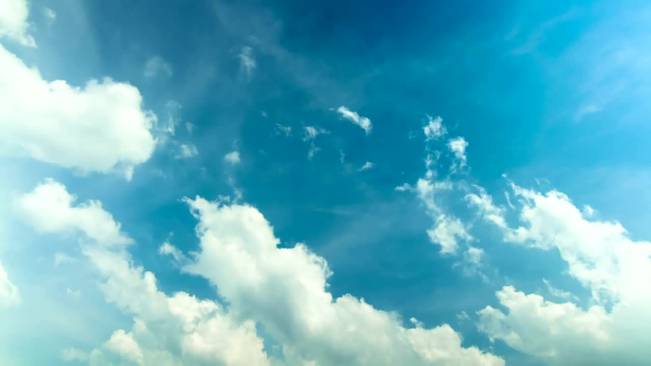 Stock Video Bright Cloud Formations Live Wallpaper For PC