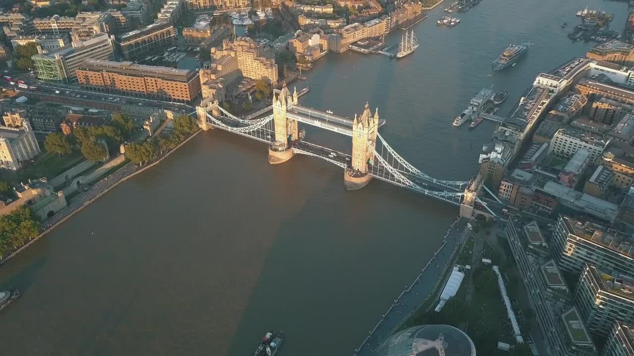 Stock Video Bridge In The City Of London During Sunrise Live Wallpaper For PC