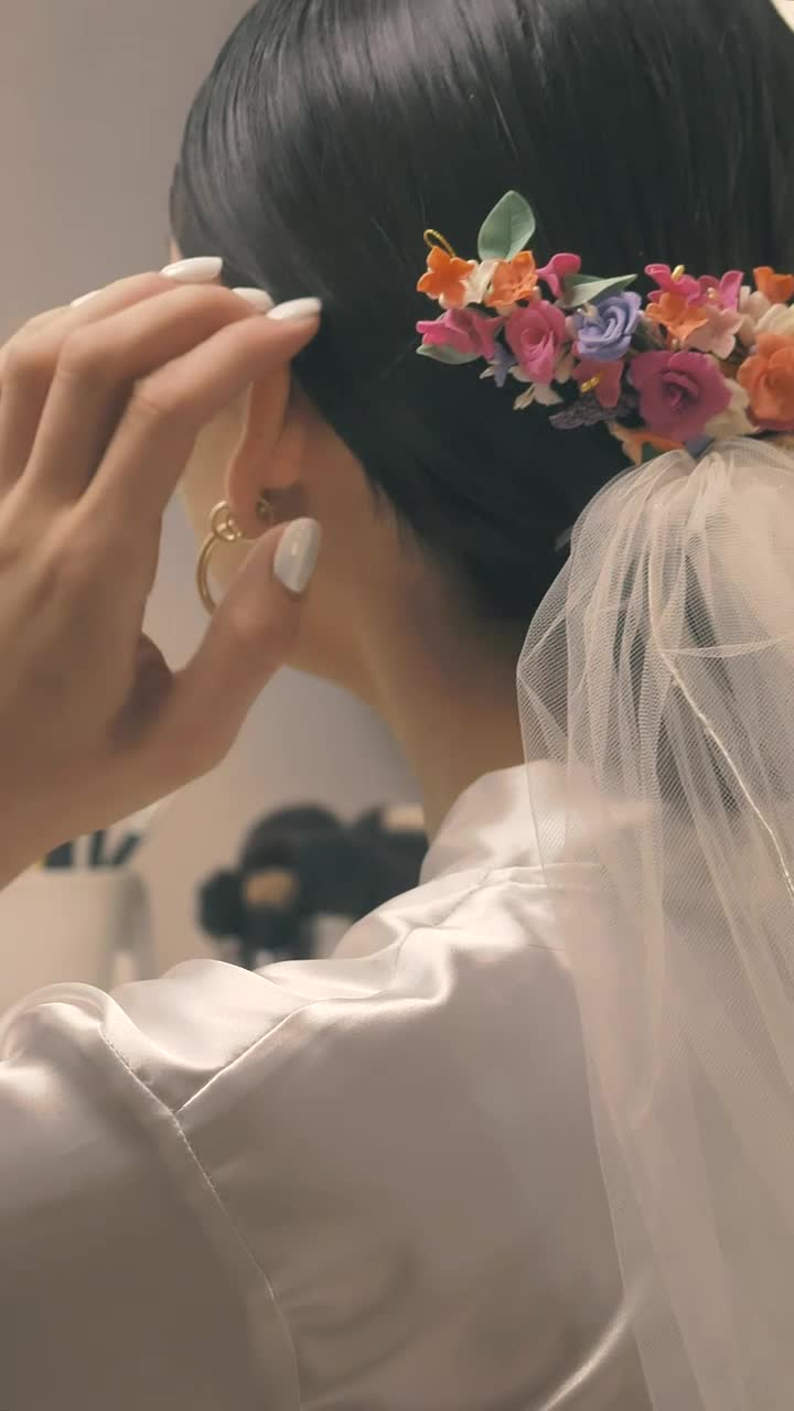 Stock Video Bride Prepares For Her Wedding Live Wallpaper For PC