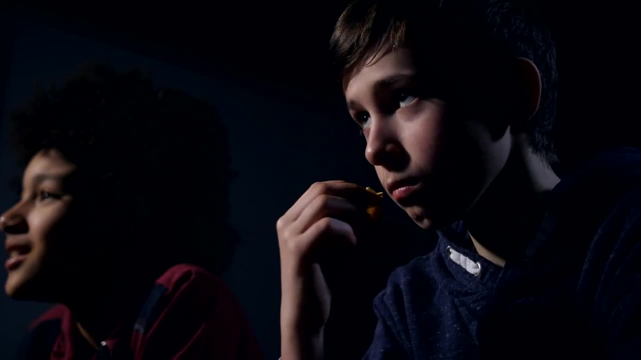 Stock Video Boys Eating Popcorn Live Wallpaper For PC