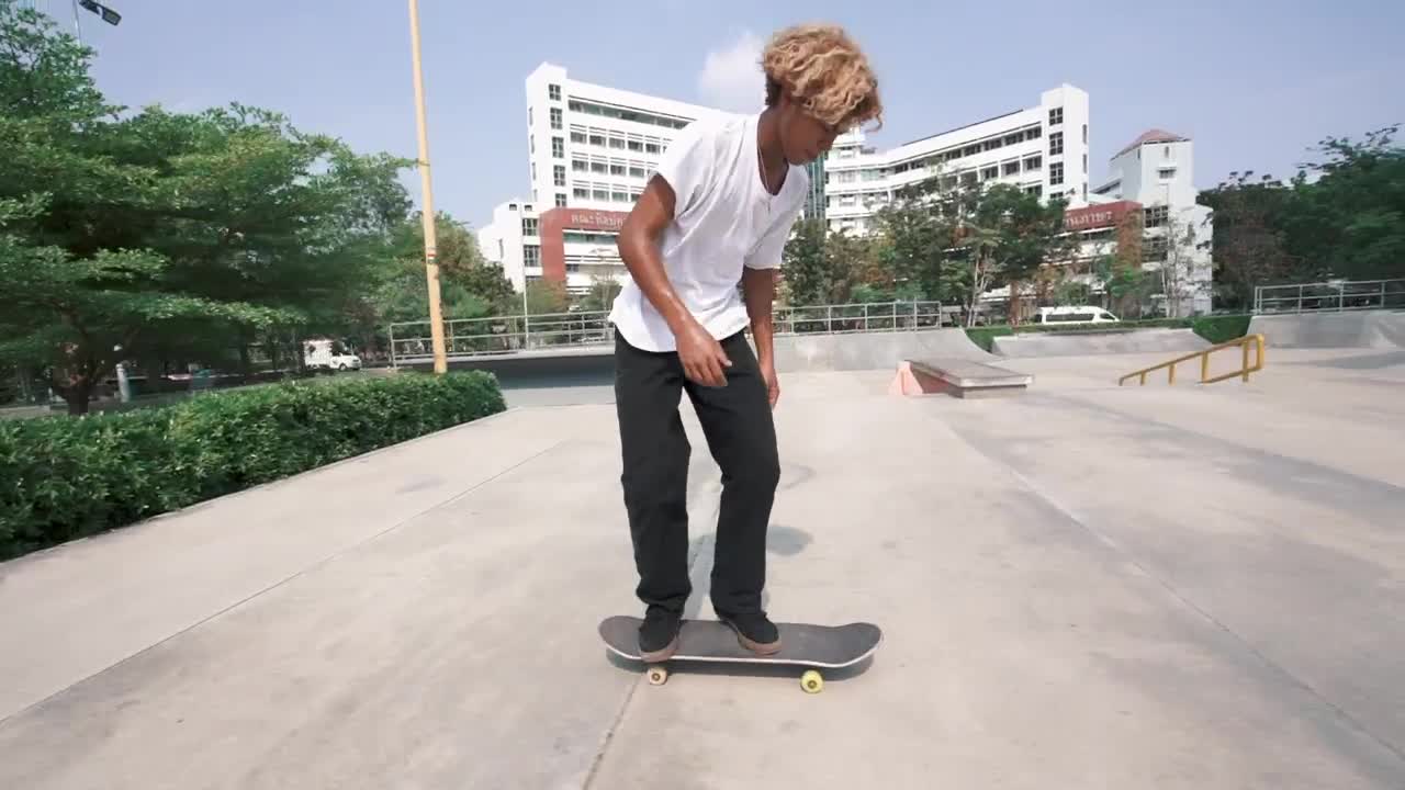 Stock Video Boy Skating On The Ramps In A Park Live Wallpaper For PC