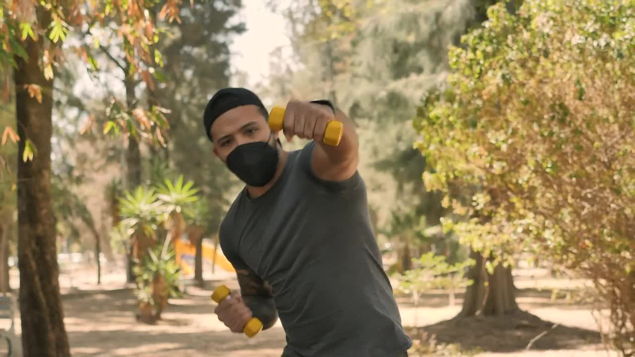 Stock Video Boxer Training Outdoors Live Wallpaper For PC