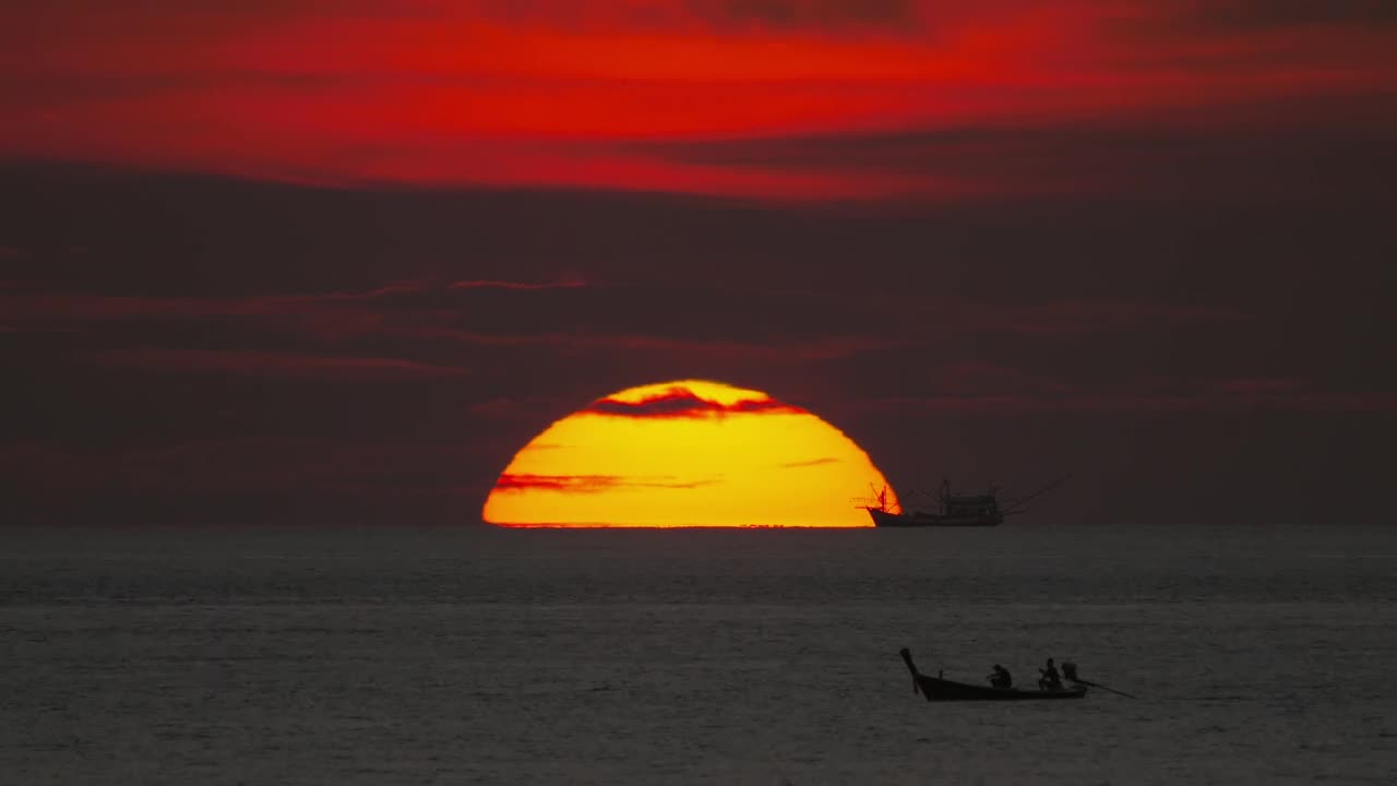 Stock Video Boats Sailing At Sunset Live Wallpaper For PC