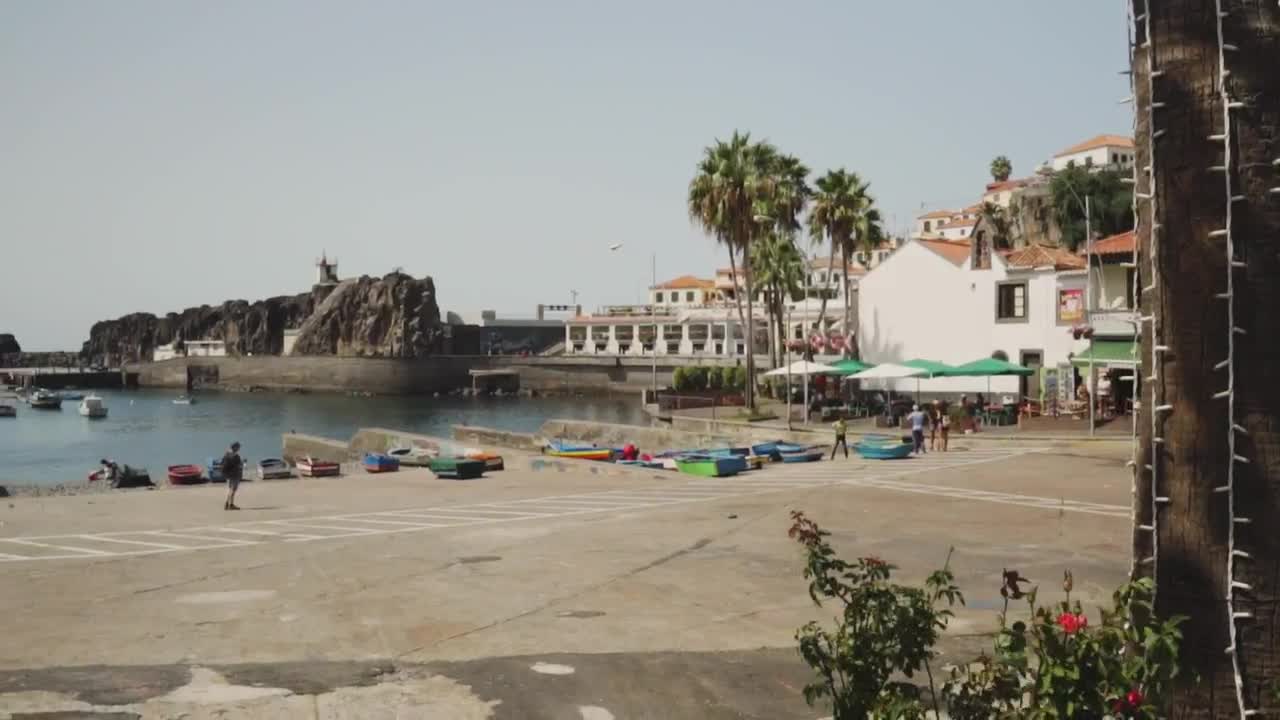 Stock Video Boats In The Sea Near The Shore Live Wallpaper For PC