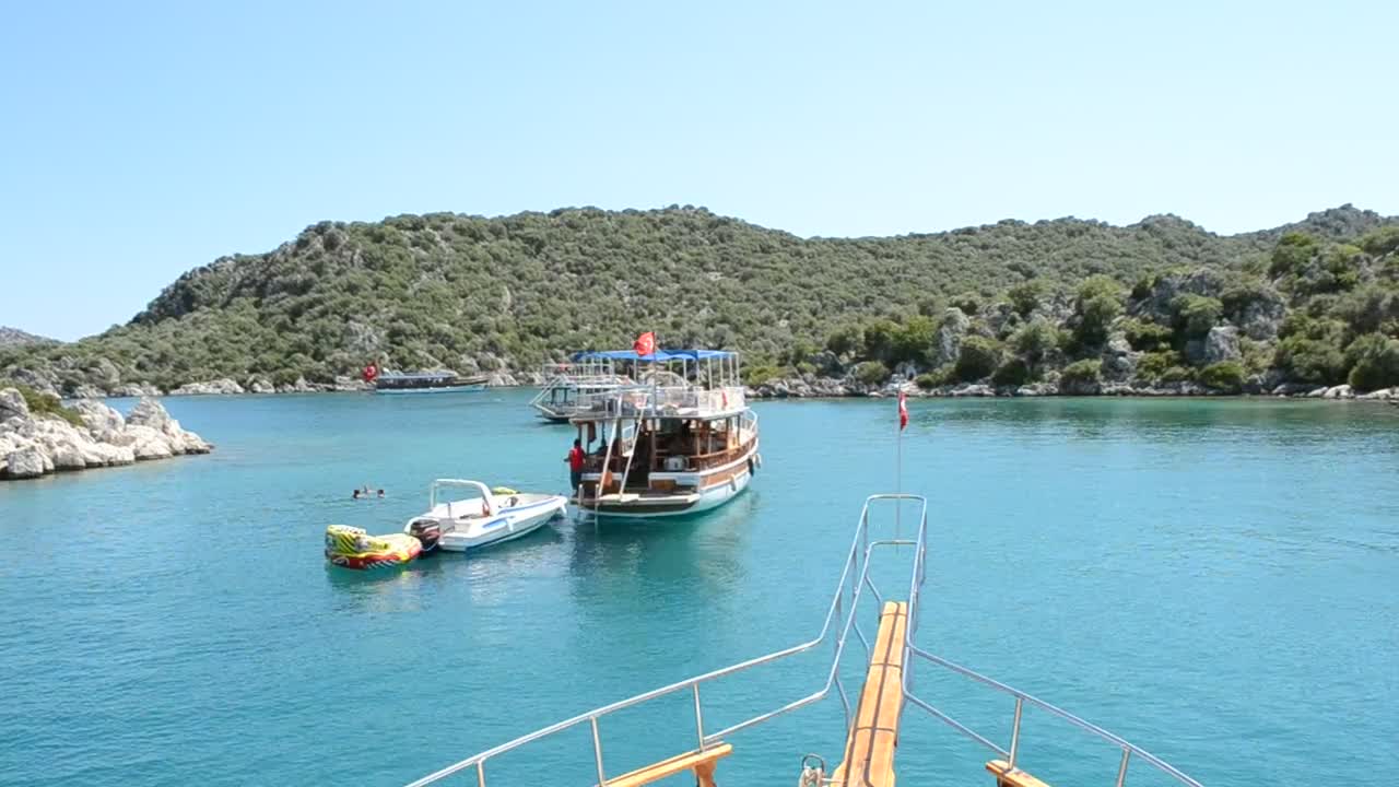 Stock Video Boats In A Beautiful Bay Live Wallpaper For PC