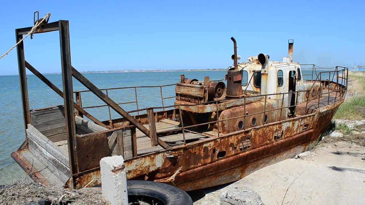 Stock Video Boat Left To Rust Live Wallpaper For PC