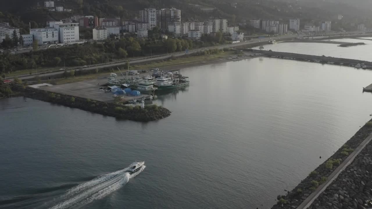 Stock Video Boat Arriving At A Harbor Live Wallpaper For PC