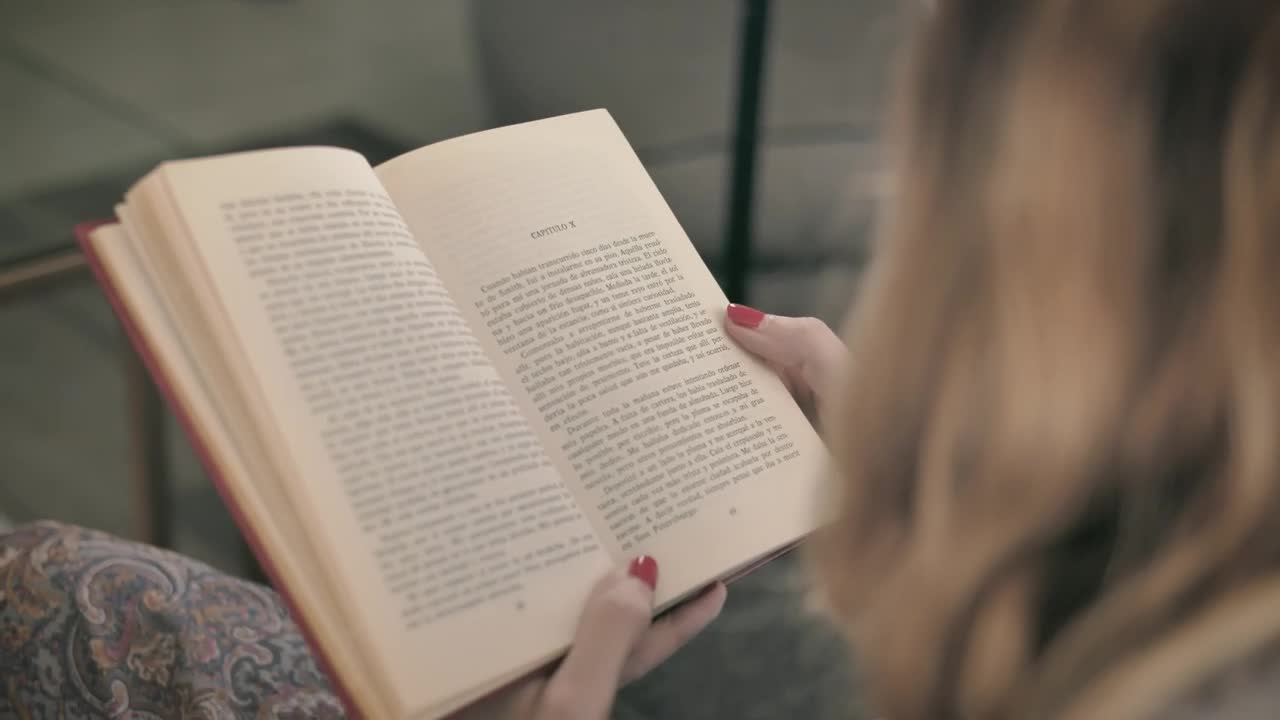 Stock Video Blonde Woman Reading A Book Live Wallpaper For PC