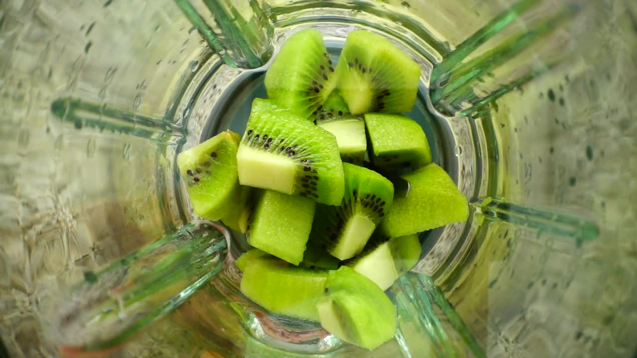 Stock Video Blending Sliced Kiwi Top Shot Live Wallpaper For PC