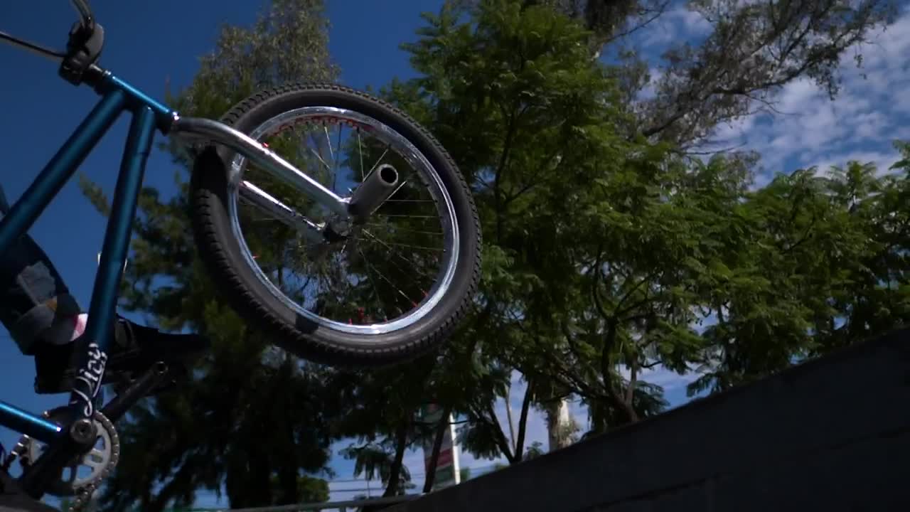 Stock Video Biker Doing Bmx Tricks Live Wallpaper For PC