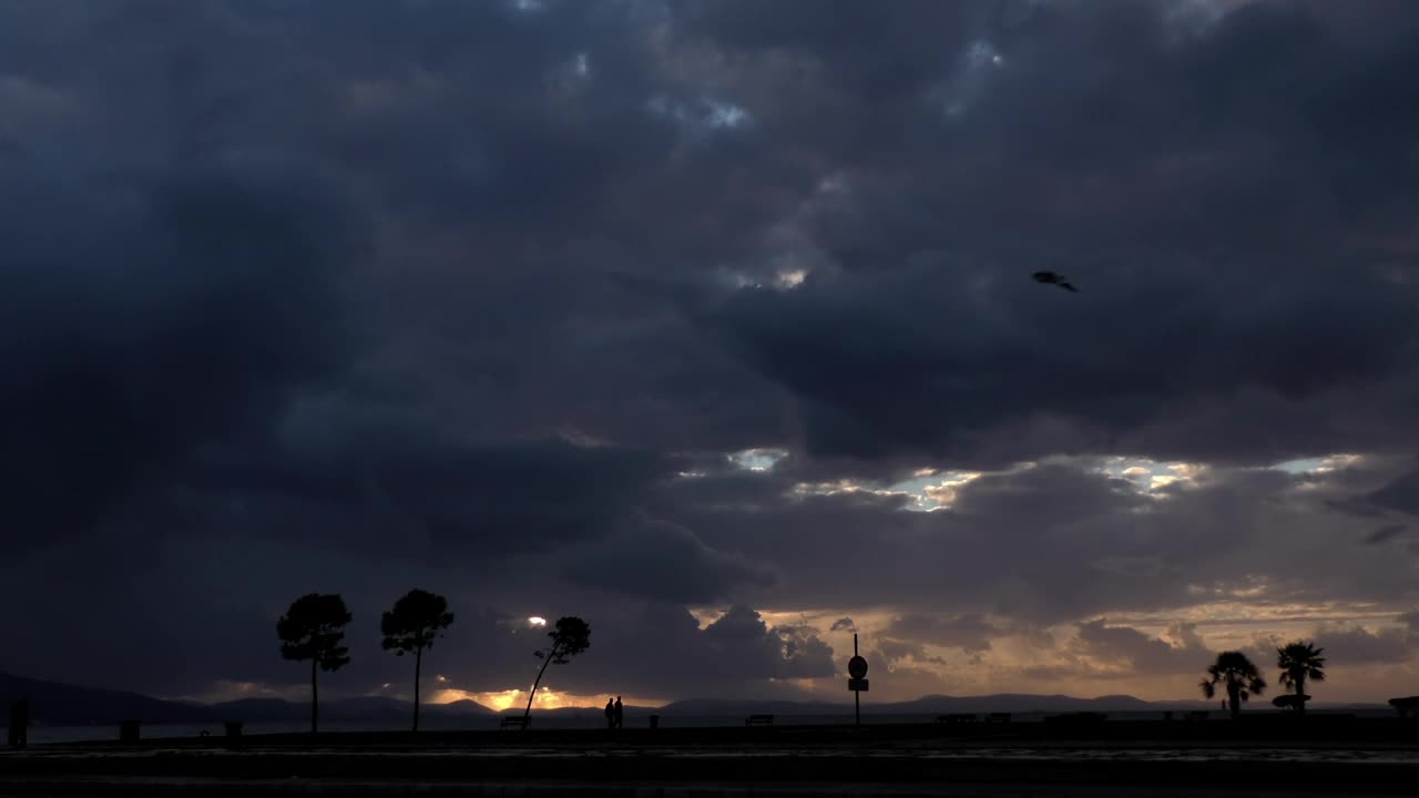 Stock Video Before The Storm In The Seashore Live Wallpaper For PC
