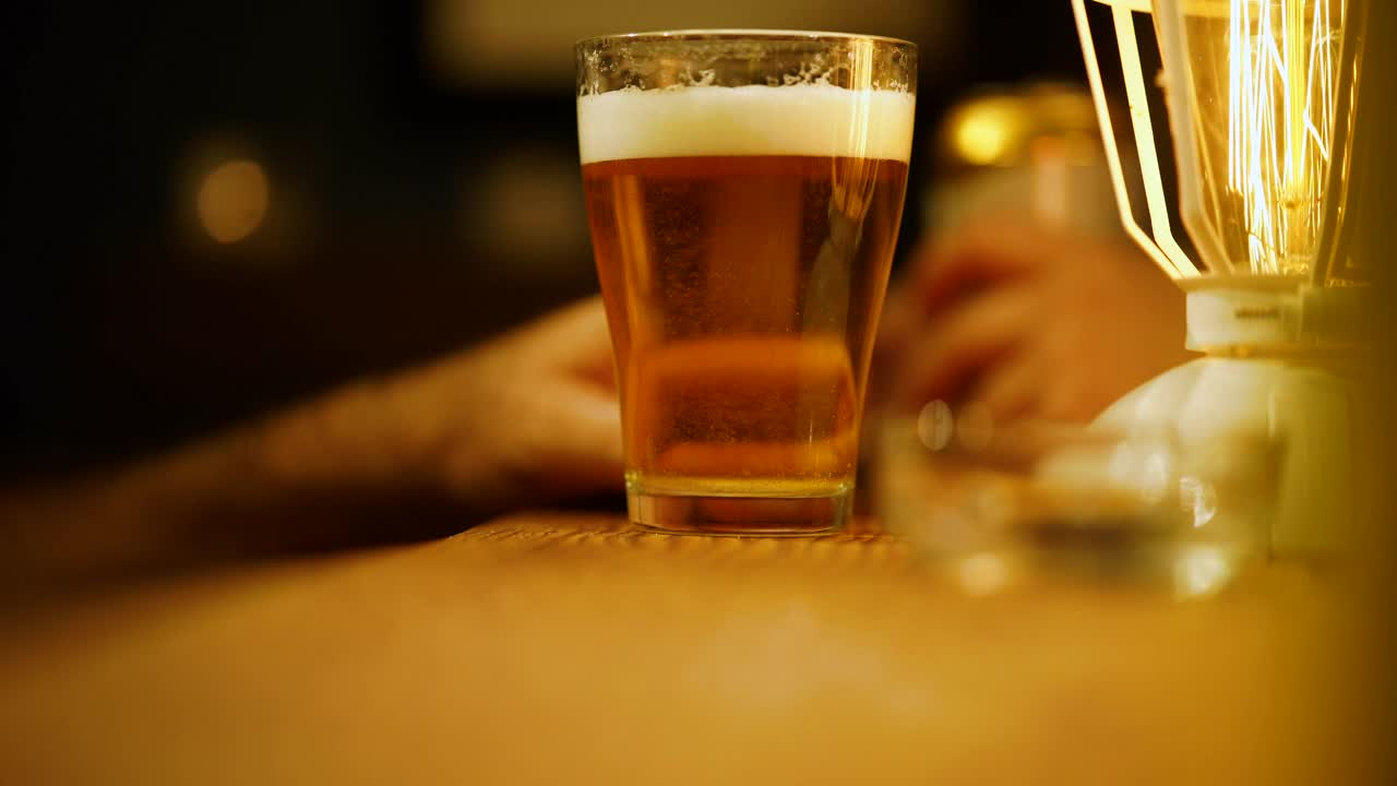 Stock Video Beer Bar Atmosphere Live Wallpaper For PC
