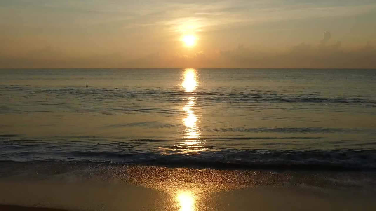 Stock Video Beautiful Sunset On The Sea That Waves Live Wallpaper For PC