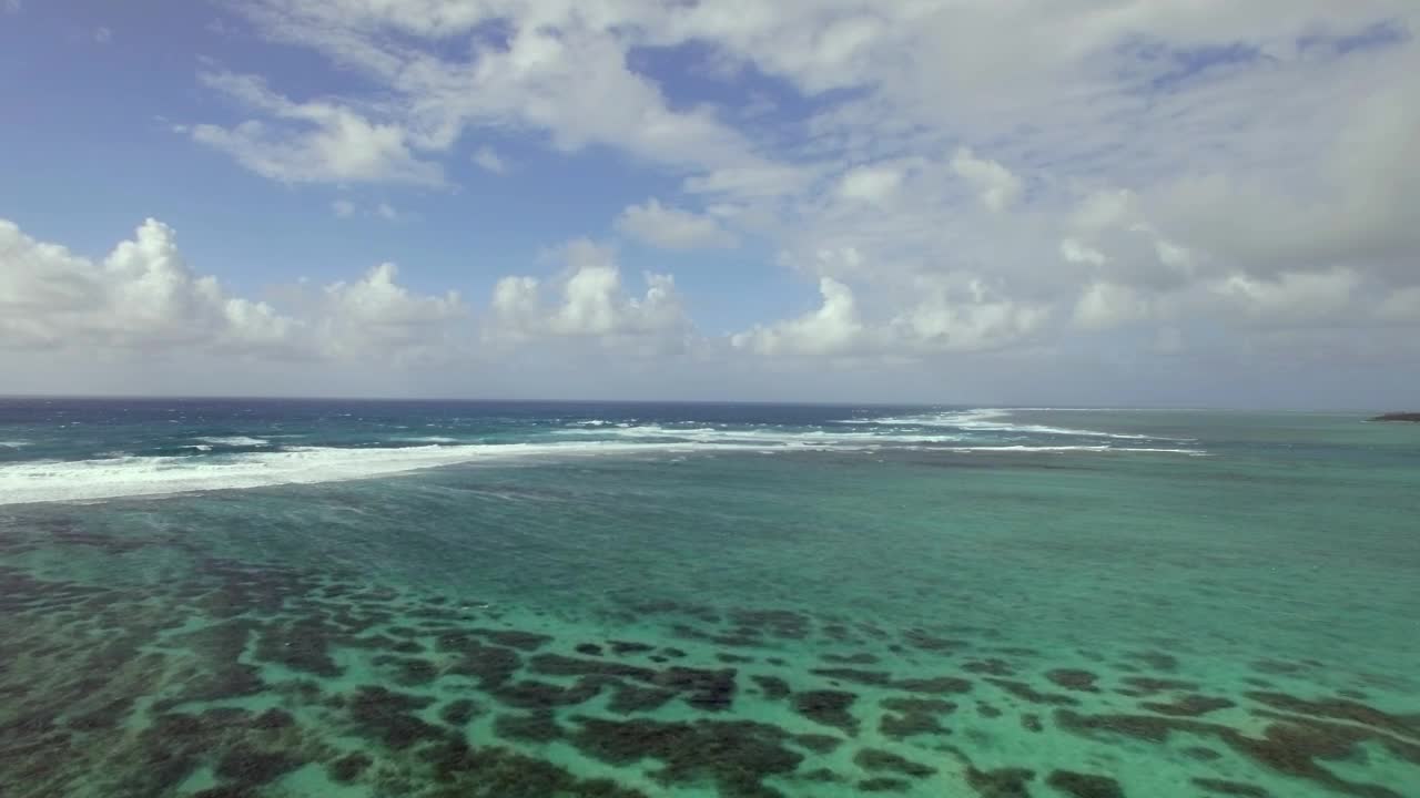 Stock Video Beautiful Ocean With Waves Breaking Live Wallpaper For PC