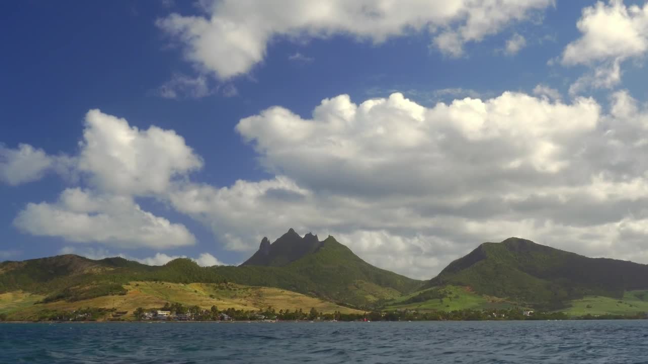 Stock Video Beautiful Island Mountains Live Wallpaper For PC