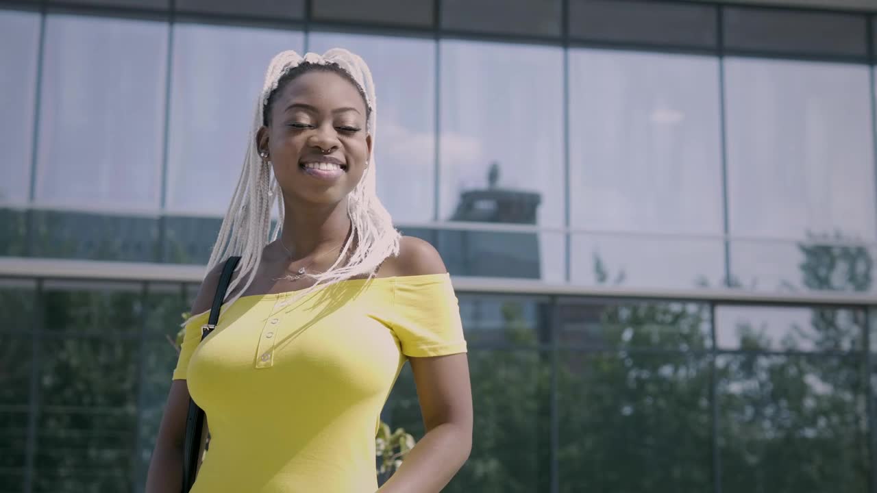 Stock Video Beautiful Confident Woman Outdoors Live Wallpaper For PC