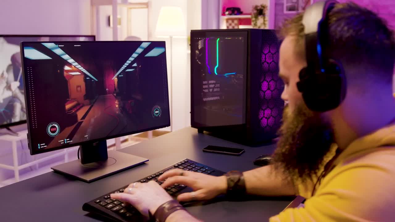 Stock Video Bearded Man Online Gaming In Home Office Live Wallpaper For PC