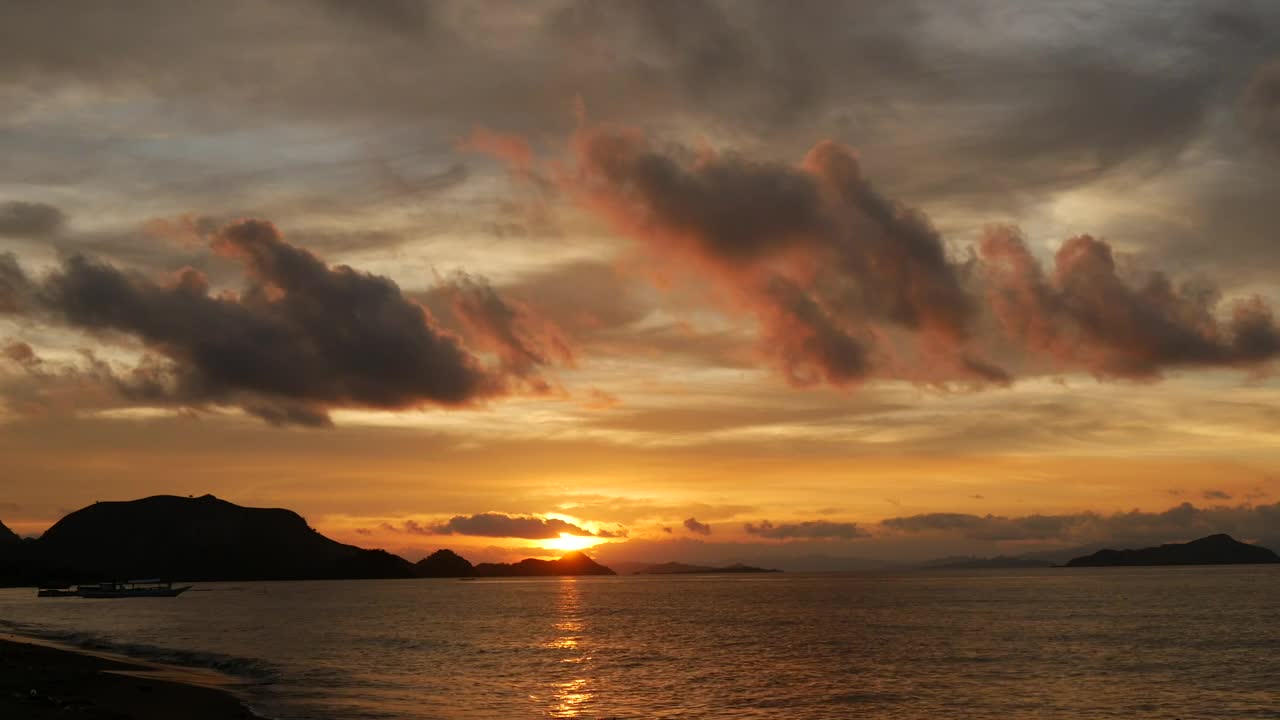 Stock Video Beach Sunset And A Mountain Silhouette Live Wallpaper For PC