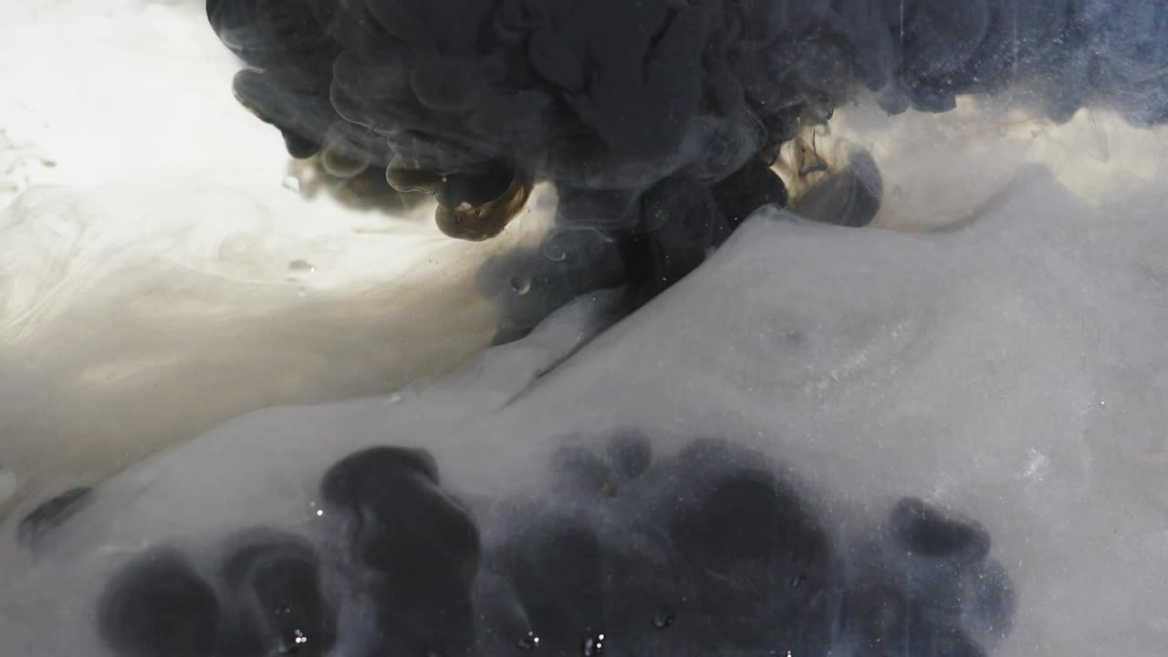 Video Stock Cloud Of Black And White Ink Slowly Moving In Water Live Wallpaper For PC