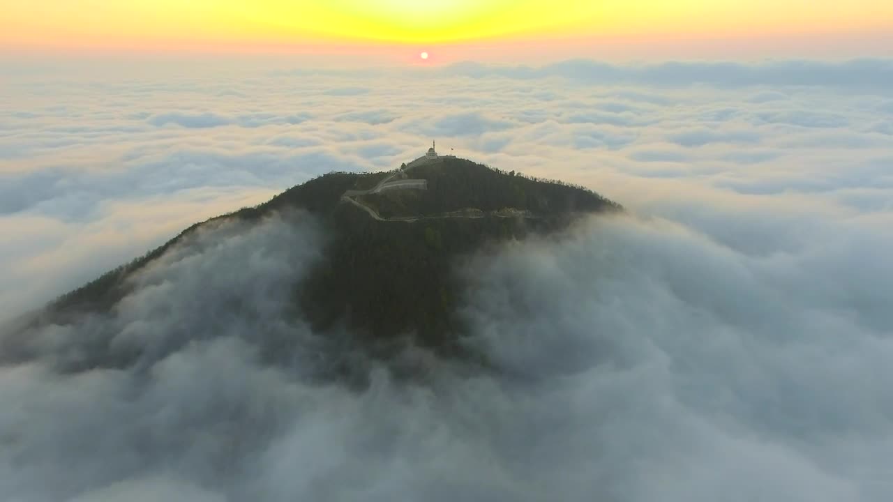 Video Stock Cloud Landscape And Mosque At The Top Of The Mountain Live Wallpaper For PC