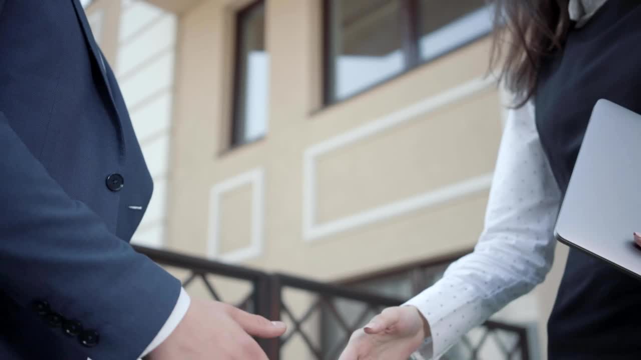 Video Stock Closeup Of Business People Shaking Hands Outside Live Wallpaper For PC