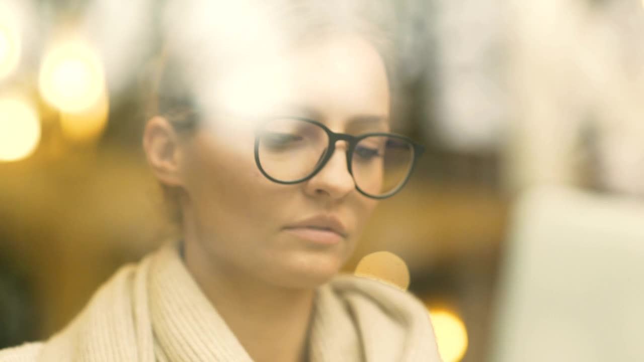 Video Stock Close Up Of Women With Glasses Live Wallpaper For PC