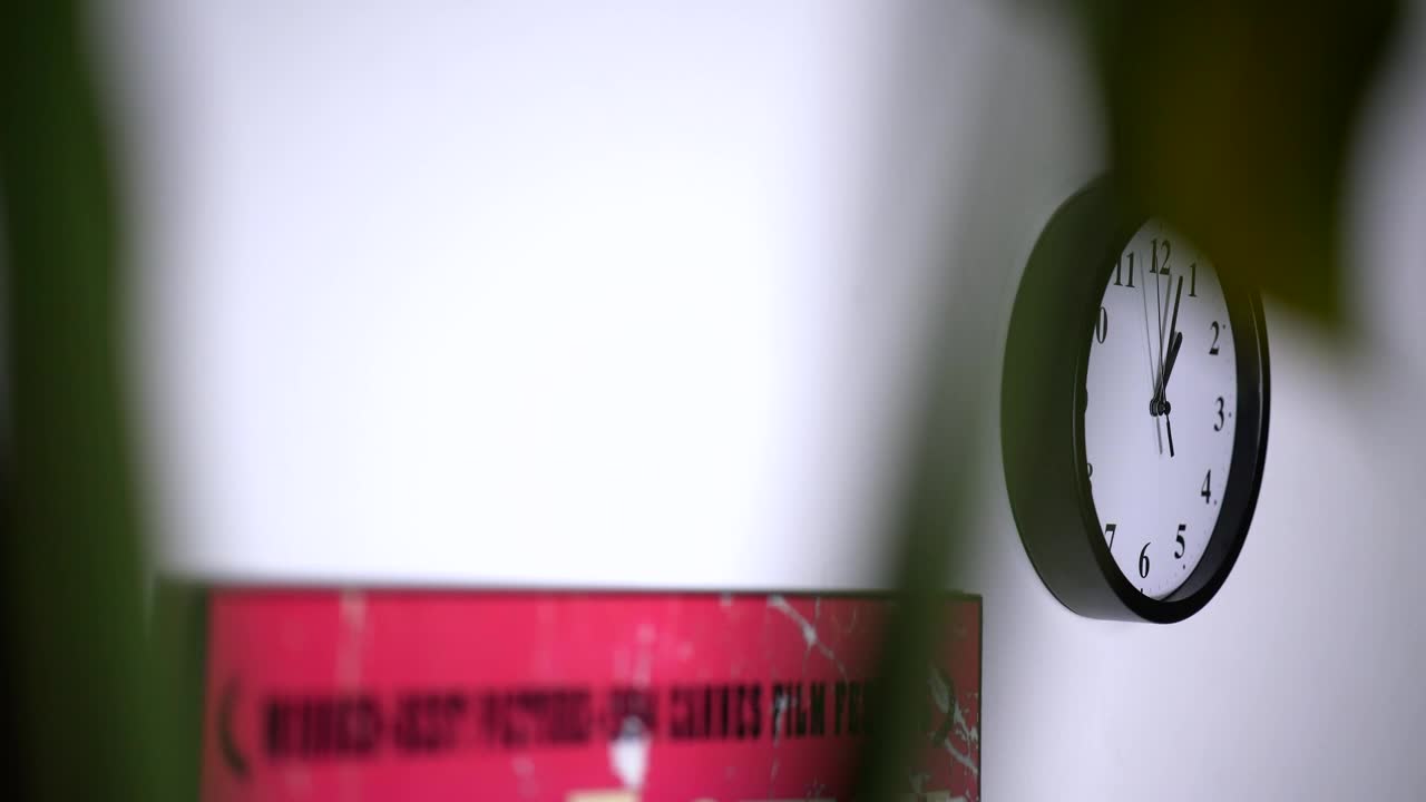 Video Stock Clock On A White Wall With Pictures And Plants Live Wallpaper For PC