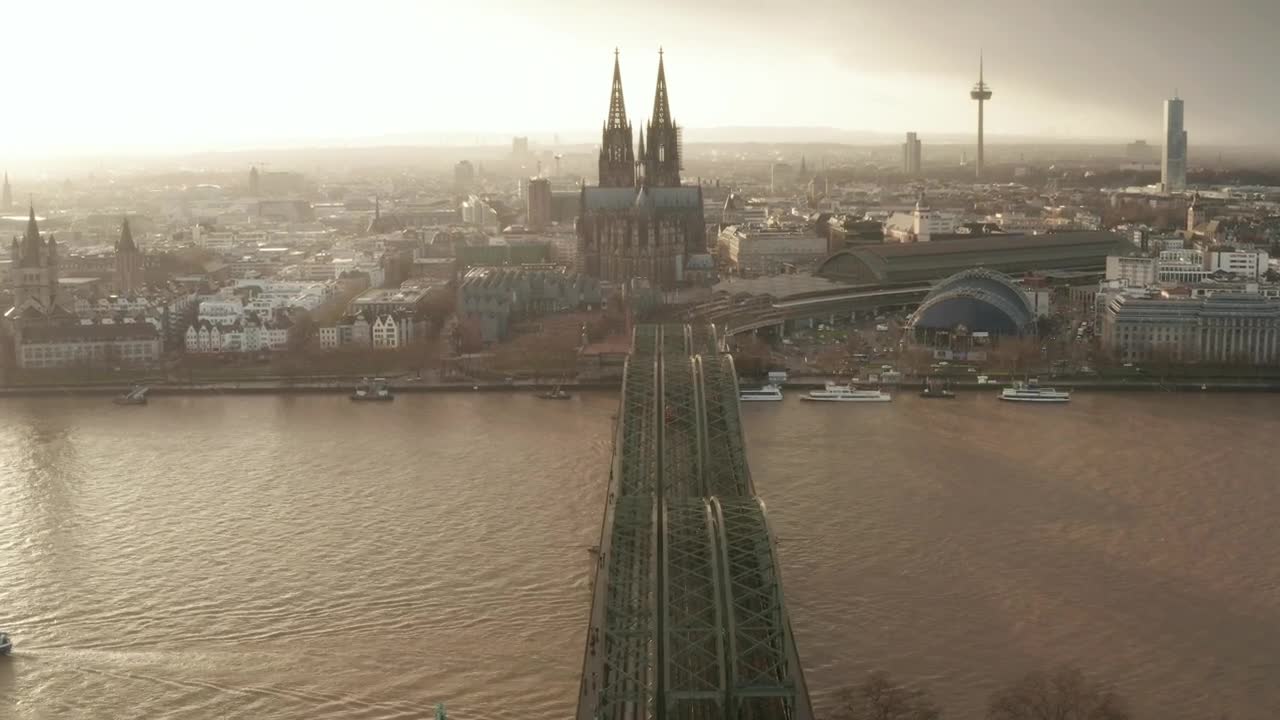 Video Stock City From Above With A Bridge And A Cathedral Live Wallpaper For PC