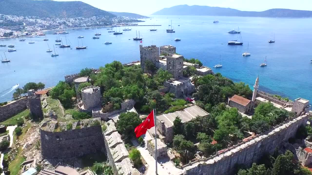 Video Stock City Castle And Yachts In The Ocean Live Wallpaper For PC