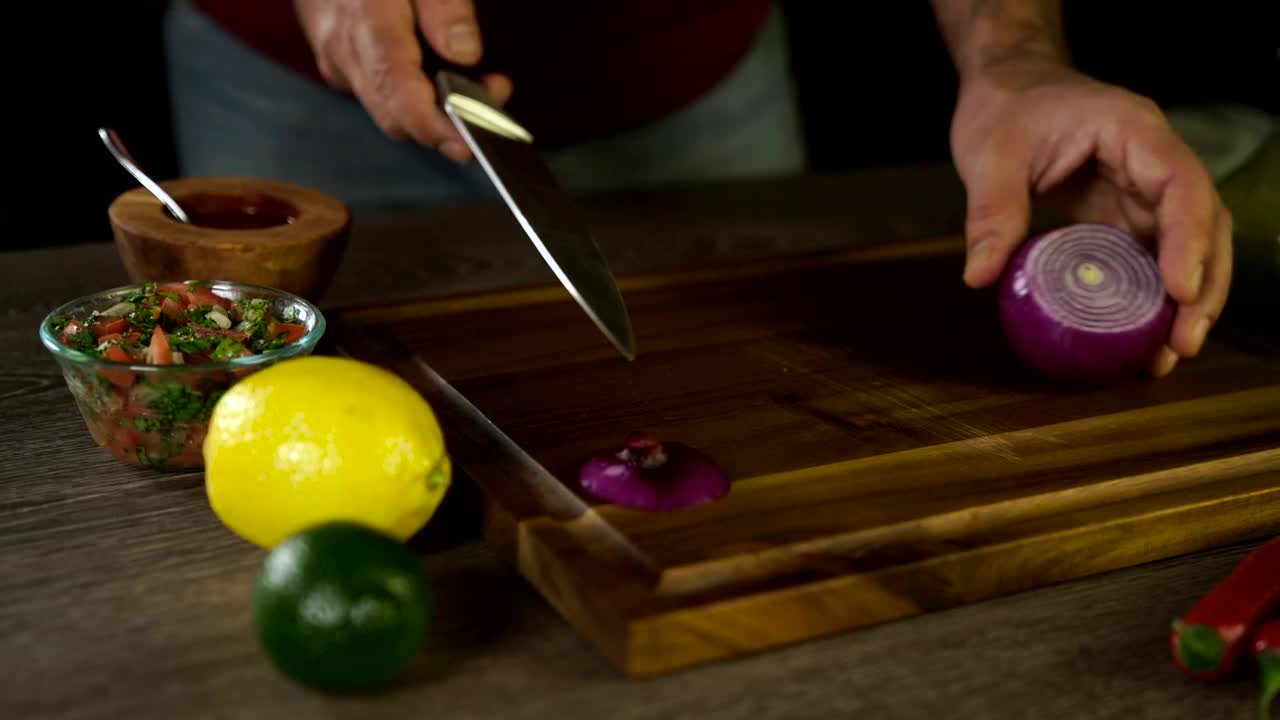 Video Stock Chopping Up An Onion For Cooking Live Wallpaper For PC