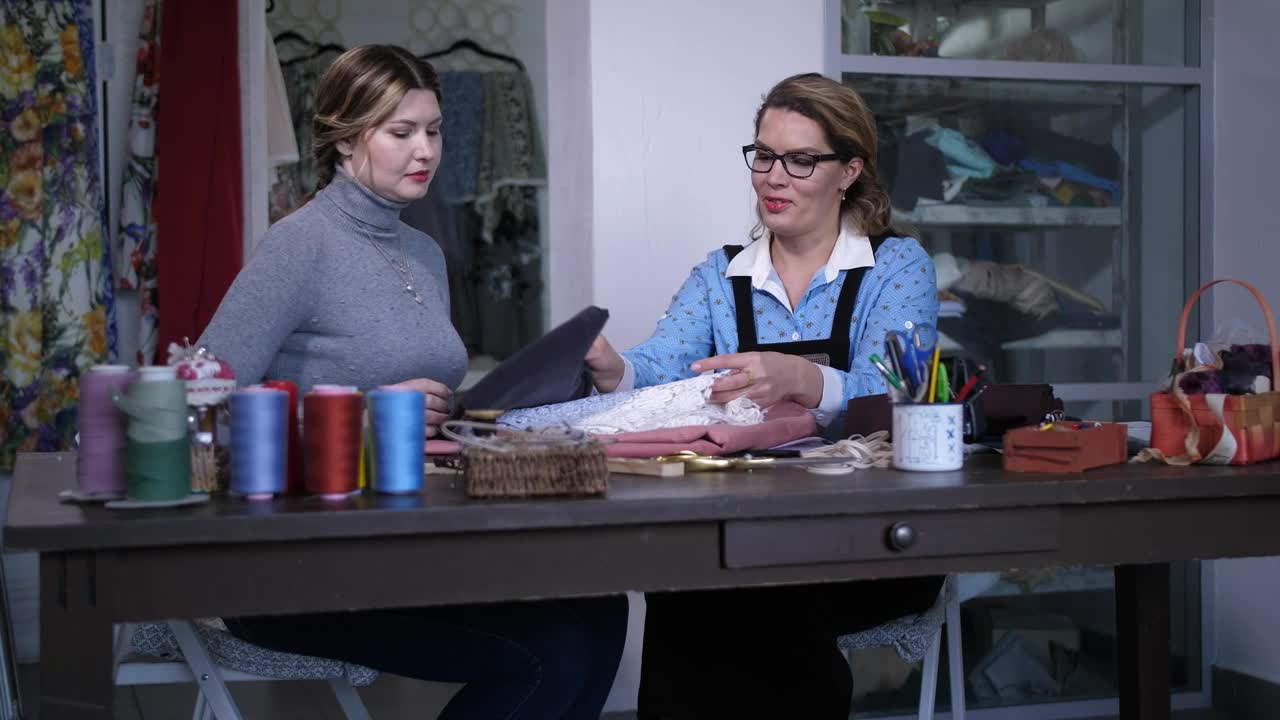 Video Stock Choosing Fabric For A New Dress Live Wallpaper For PC