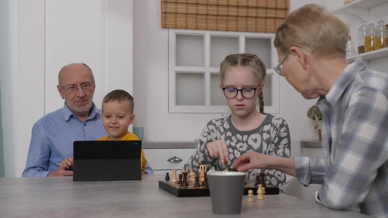 Video Stock Children Spending Time With Their Grandparents 3597 Live Wallpaper For PC