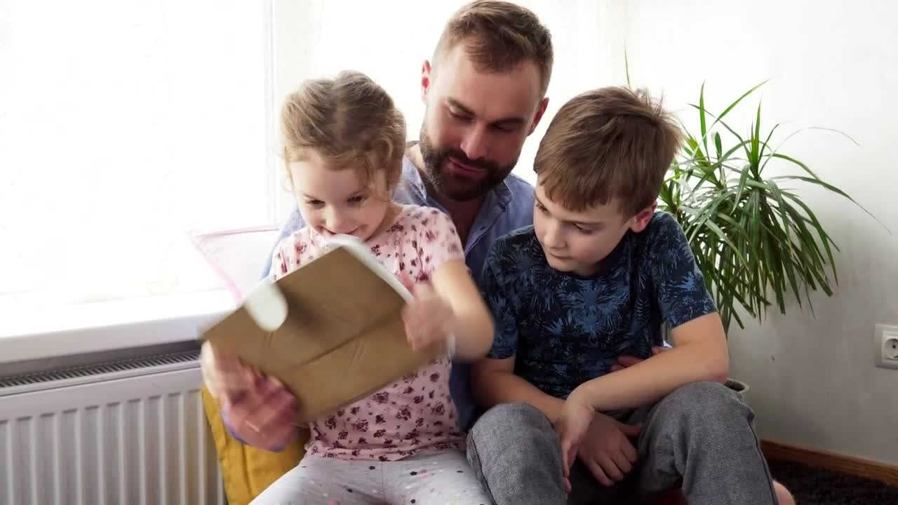 Video Stock Children Playing With A Tablet Live Wallpaper For PC