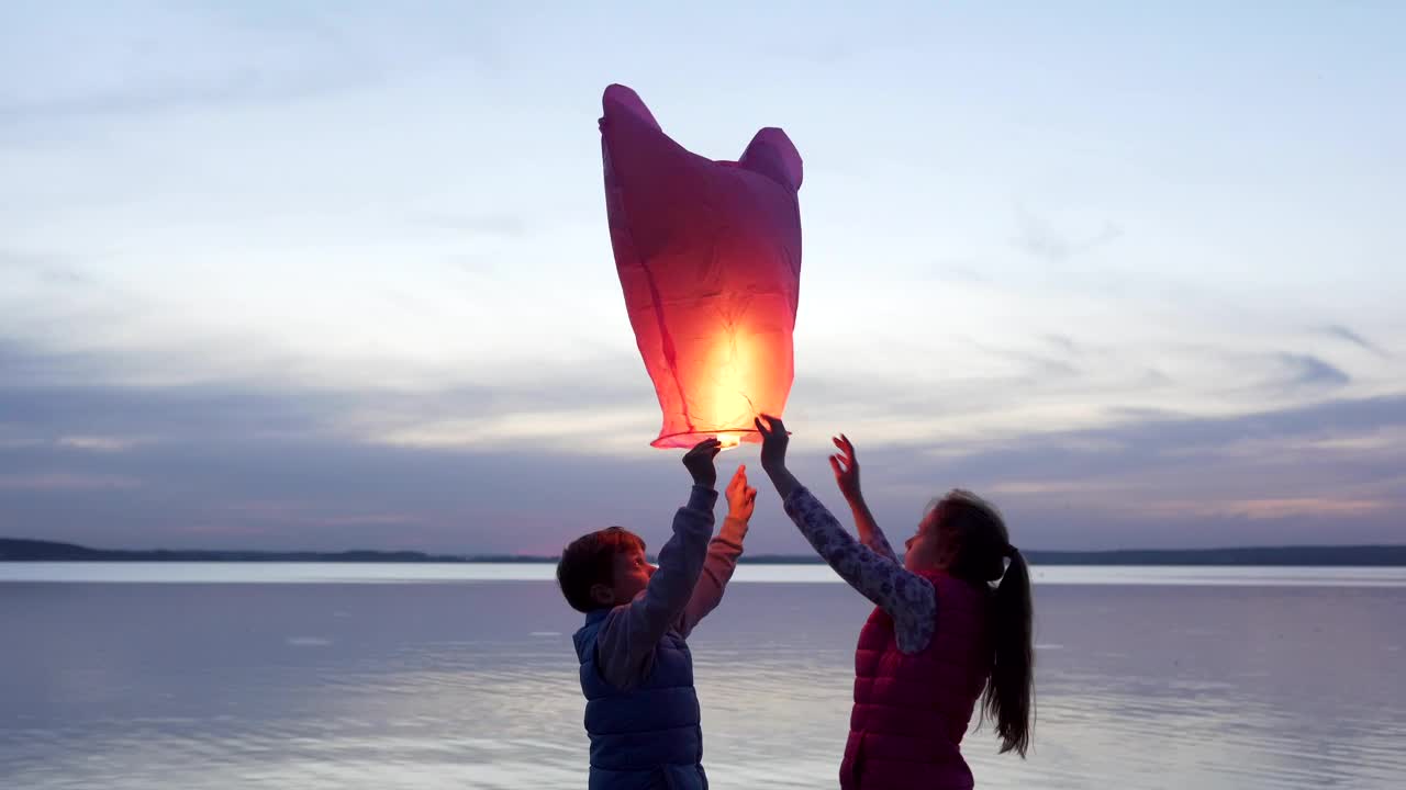 Video Stock Children Launching A Lantern Live Wallpaper For PC