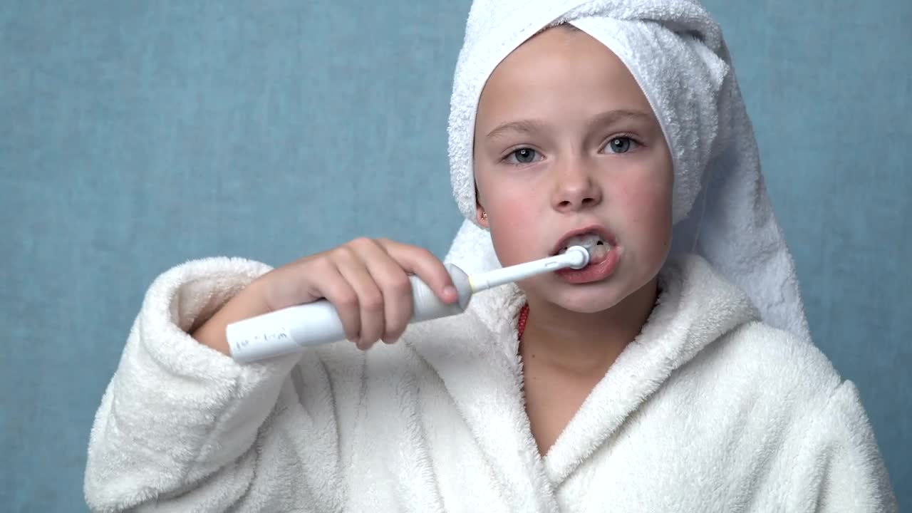 Video Stock Child Brushing Their Teeth Live Wallpaper For PC