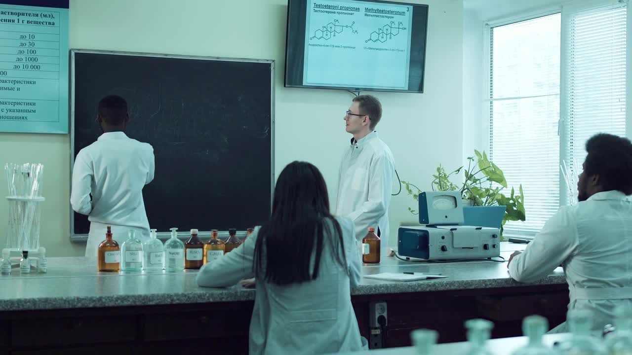 Video Stock Chemistry Students In The Classroom Live Wallpaper For PC