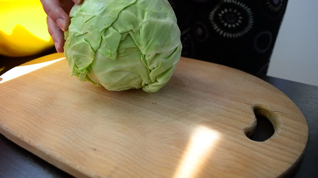 Video Stock Chef Slicing Cabbage Live Wallpaper For PC