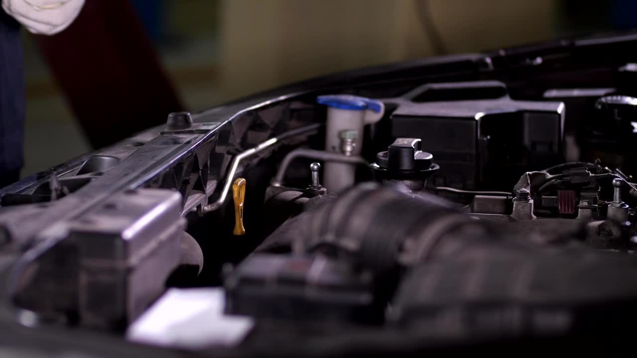 Video Stock Checking The Oil Level In An Engine Live Wallpaper For PC