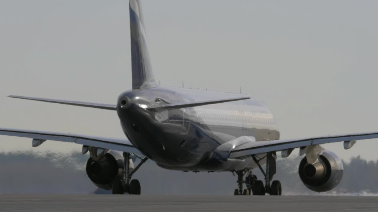 Video Stock Checking A Plane Before Departure Live Wallpaper For PC