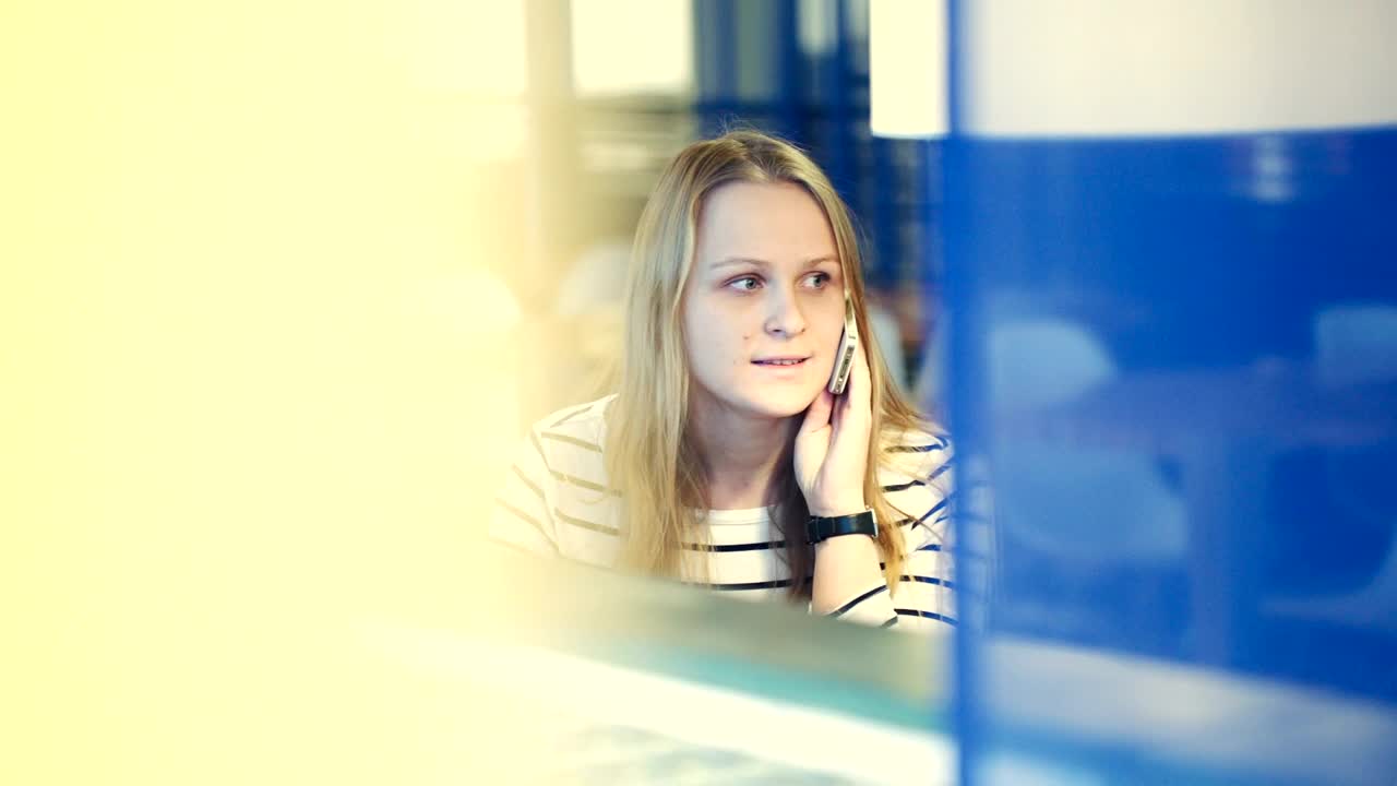 Video Stock Chatting On The Phone In A Cafe Live Wallpaper For PC
