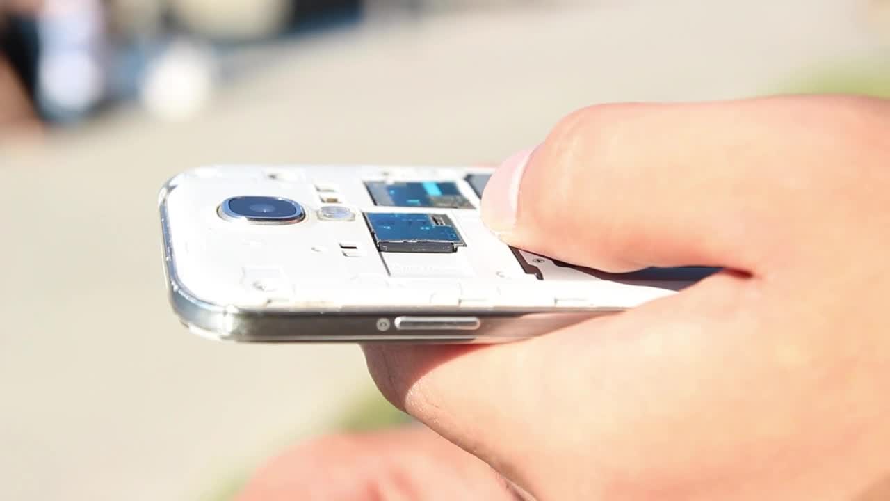 Video Stock Changing The Sd Memory Cell In A Closed Decision Live Wallpaper For PC