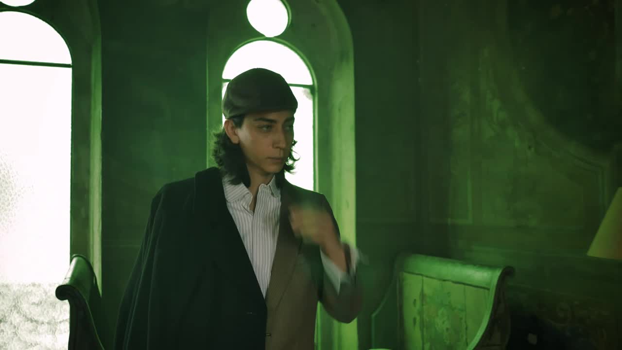 Video Stock Catwalk Of A Man Modeling Old Fashion Clothes Live Wallpaper For PC