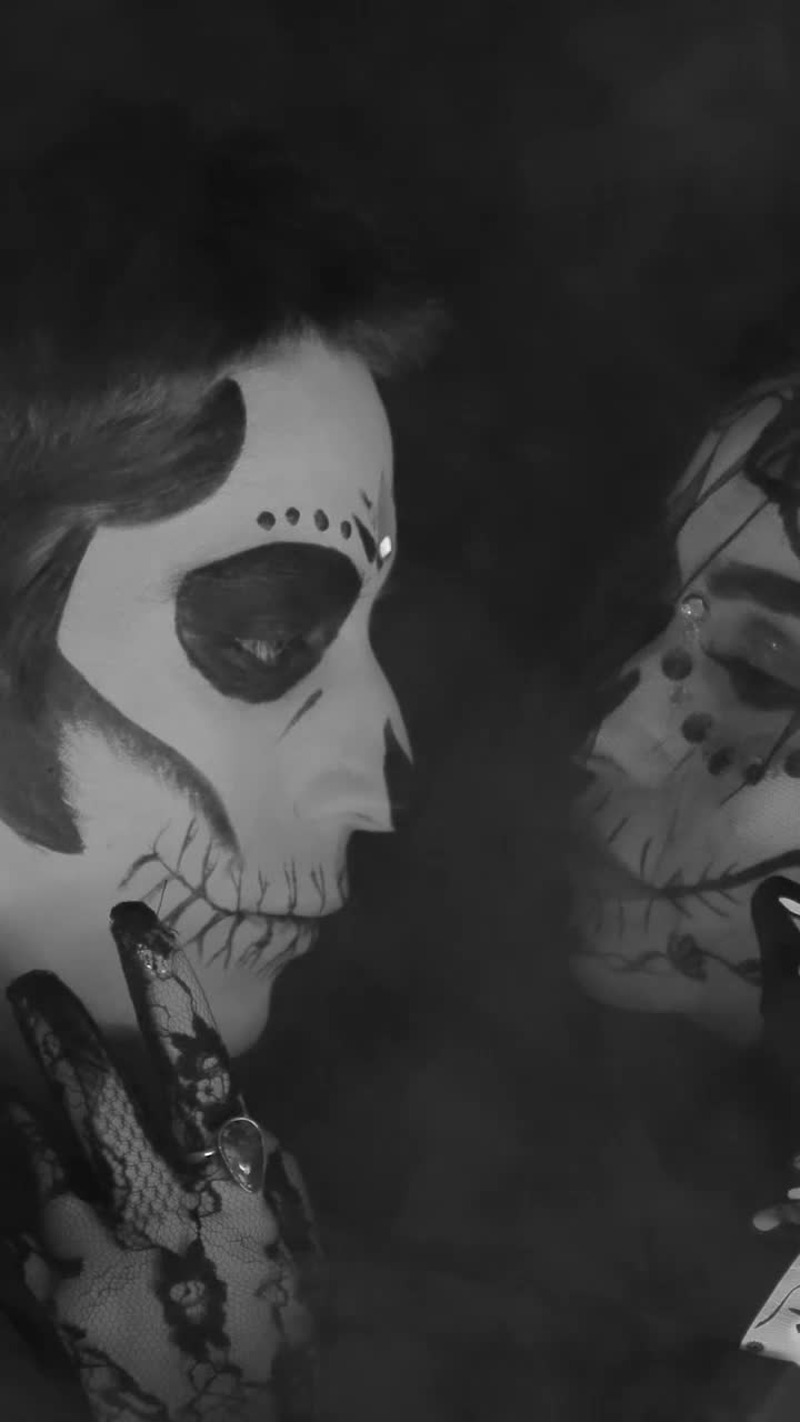 Video Stock Catrin And Catrina In Love Live Wallpaper For PC