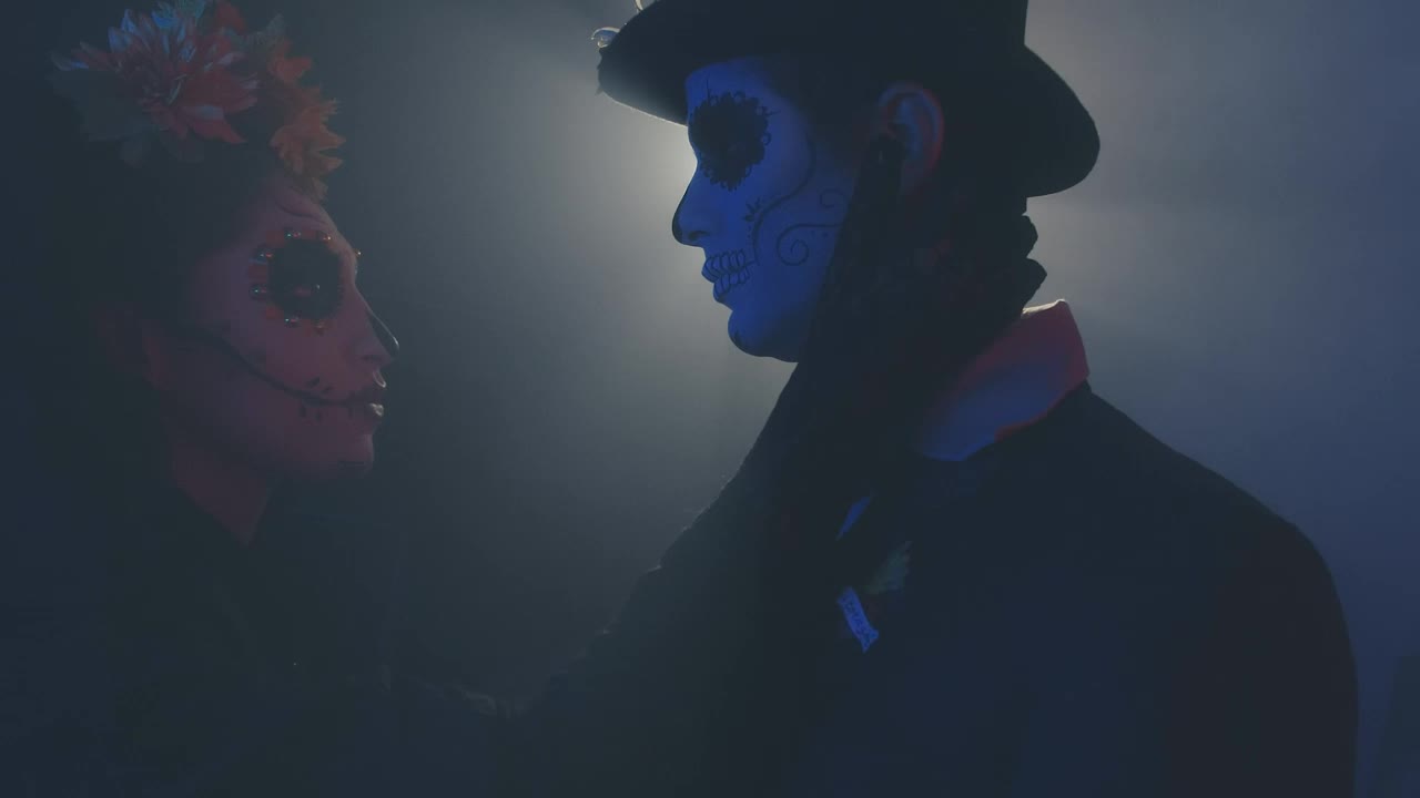 Video Stock Catrin And Catrina Dancing Slowly Live Wallpaper For PC