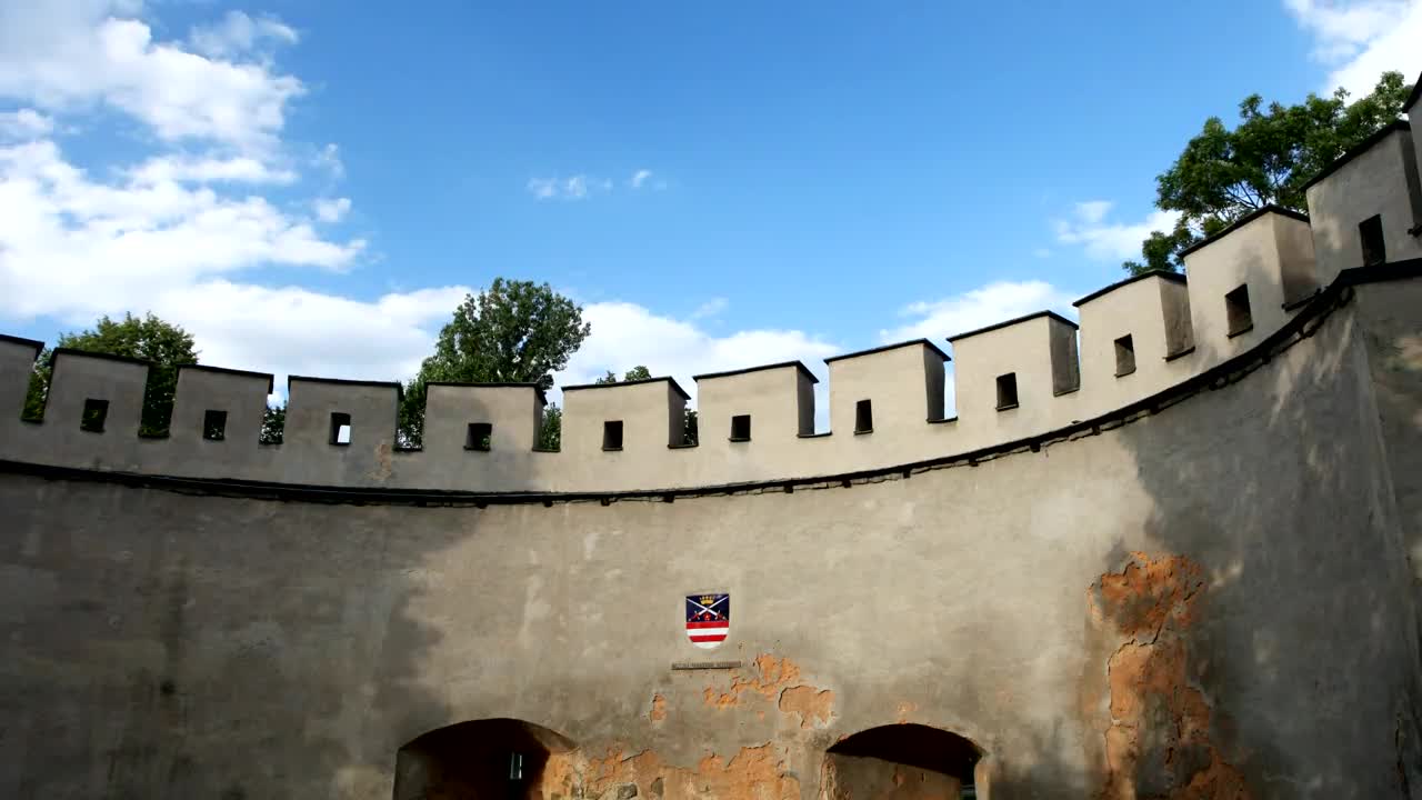 Video Stock Castle Wall Live Wallpaper For PC