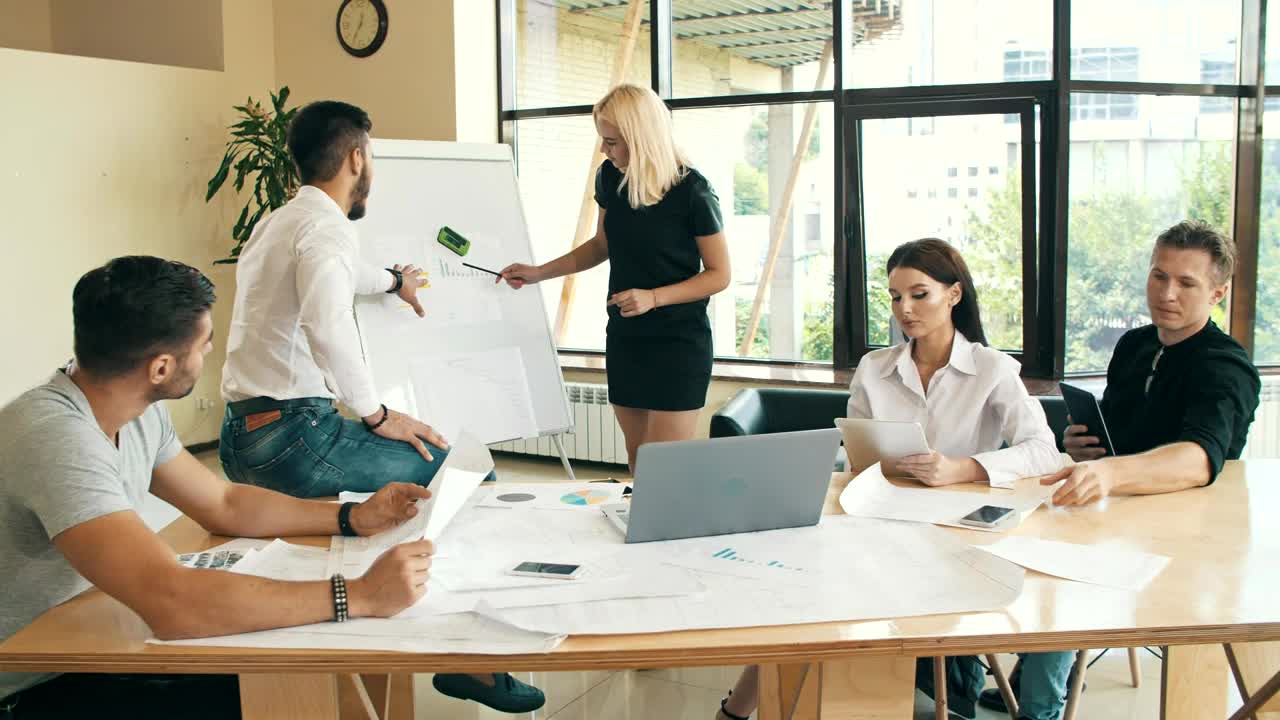 Video Stock Casual Business Meeting Of Entrepreneurs Live Wallpaper For PC